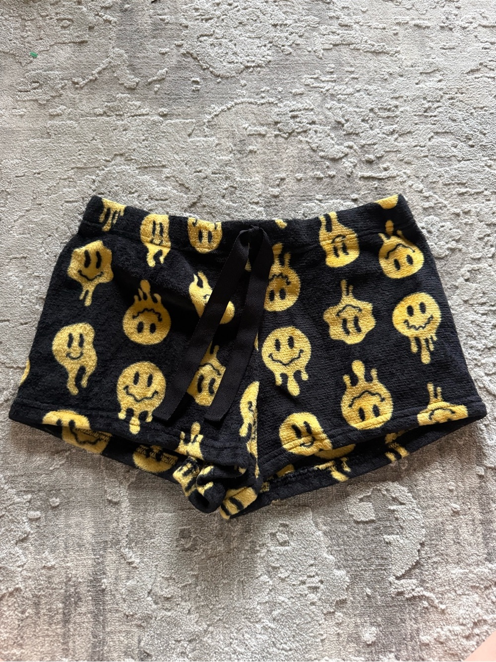 True by Rue21 Black Shorts with Yellow Dripping Smiley Print size M